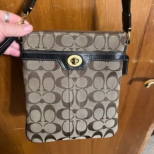 Coach Crossbody Signature